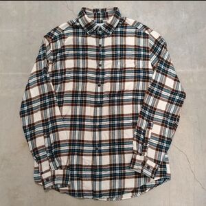 Croft & Barrow men's size M button down shirt long sleeve plaid flannel pocket